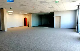 Офис в София, Враждебна