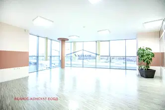 Офис в София, Враждебна