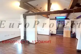 Офис в София, Яворов