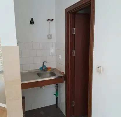 Снимка 5 — Офис във Варна, Западна промишлена зона
