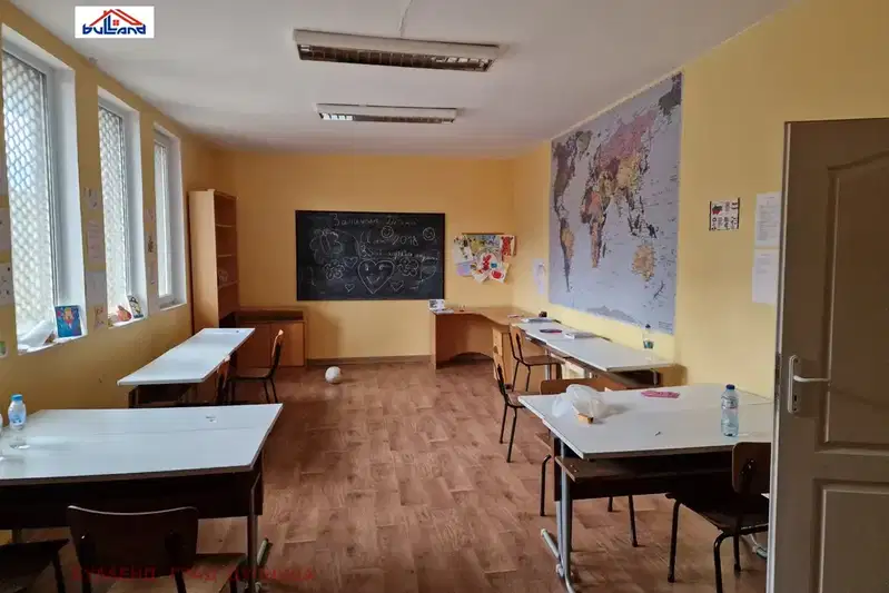Офис в Кюстендил, Дупница
