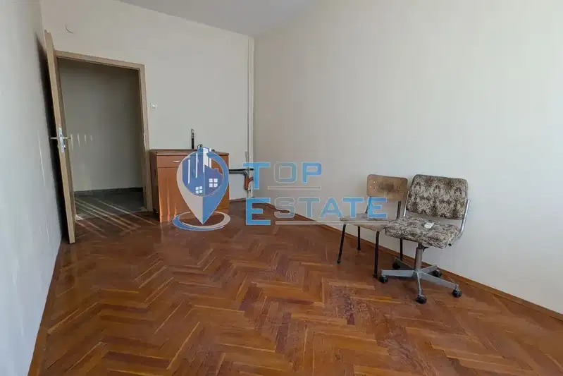 Офис във Велико Търново, Горна Оряховица