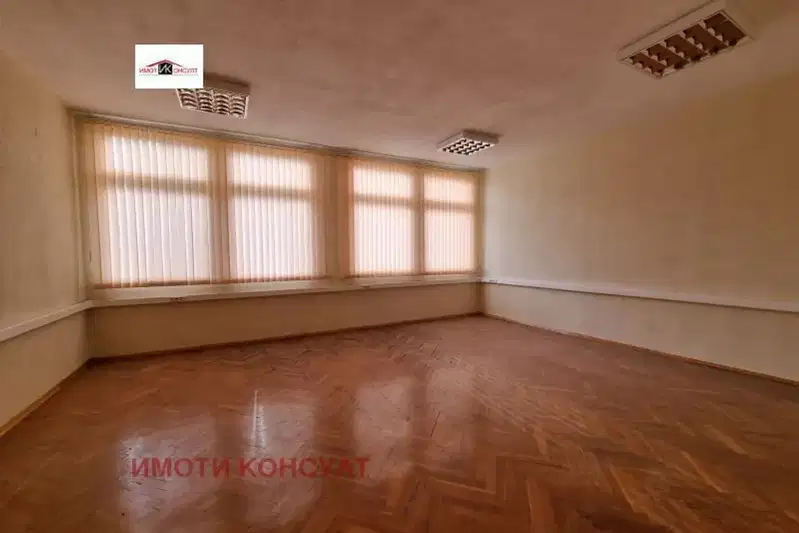 Офис във Велико Търново, Горна Оряховица