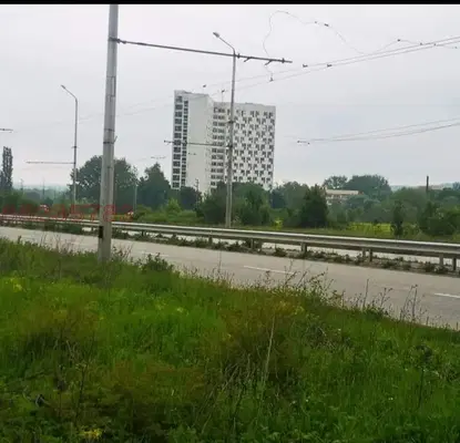 Photo 4 — Plot in Студентски