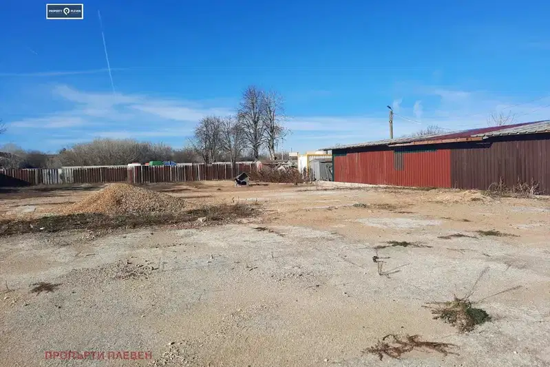 Plot in Oblast Pleven, Brestovec