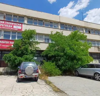 Снимка 4 — Бизнес имот във Варна, Девня