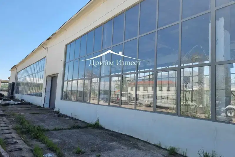 Industrial Building in Асеновско шосе