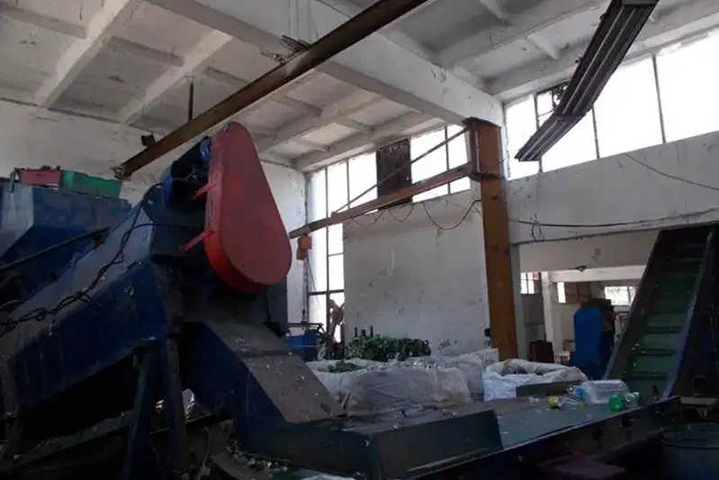 Industrial Building in Gabrovo, Centyr