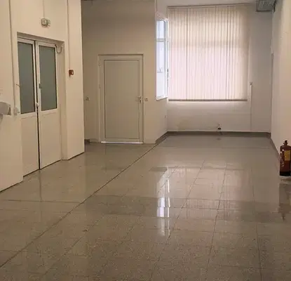 Снимка 3 — Промишлена сграда в София, Хладилника