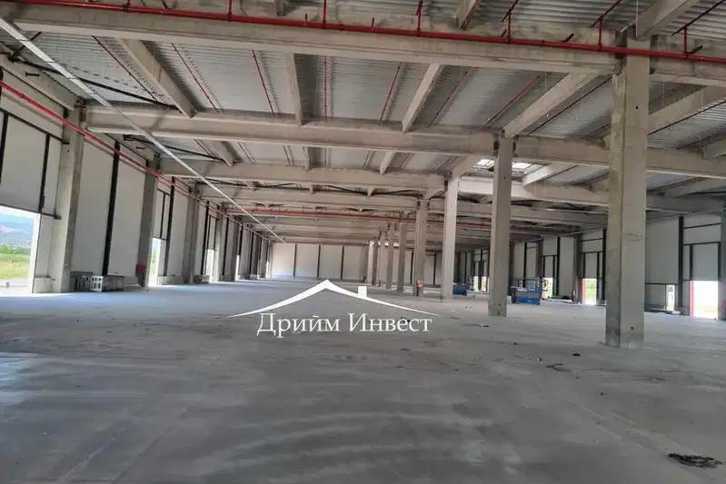 Industrial Building in Plovdiv, Industrialna Zona - Yug