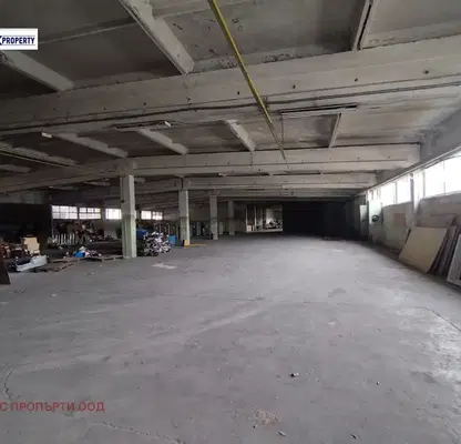 Photo 3 — Industrial Building in Pernik, Iztok