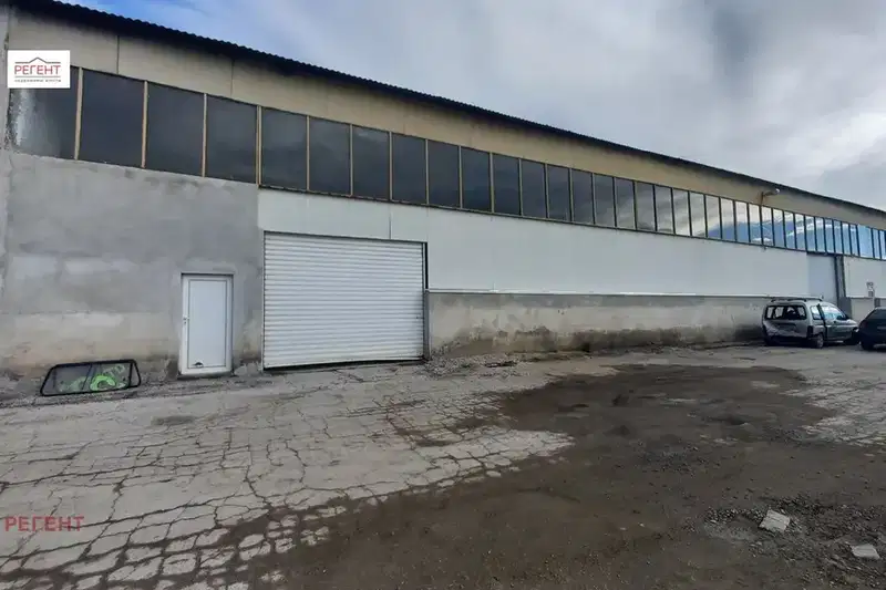 Industrial Building in Gabrovo, Promishlena Zona