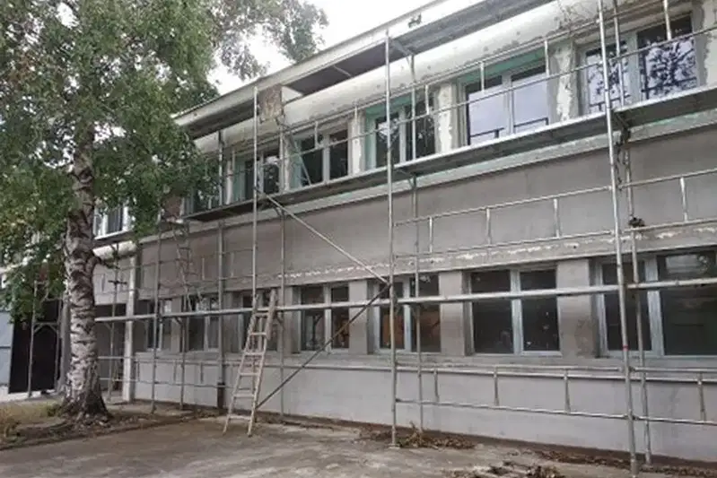 Промишлена сграда във Враца, Промишлена зона