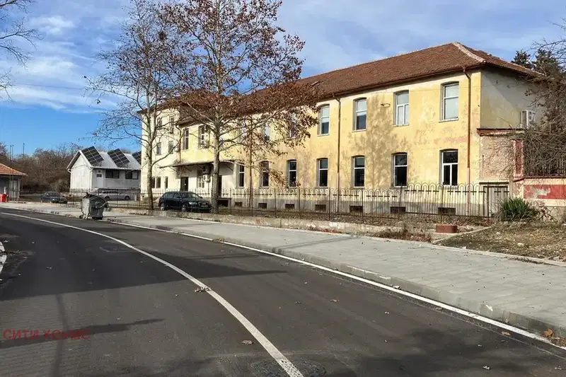 Industrial Building in Kyrdjali, Promishlena Zona - B