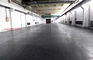 Промишлена сграда в Русе, Родина 1
