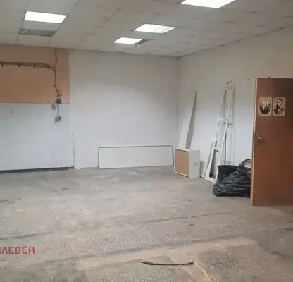 Снимка 2 — Промишлена сграда в Плевен, Широк център