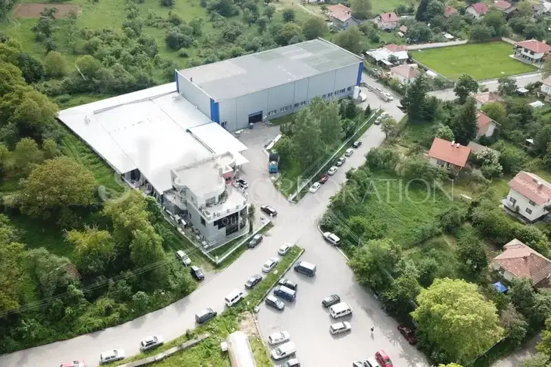 Промишлена сграда в Кюстендил, Запад