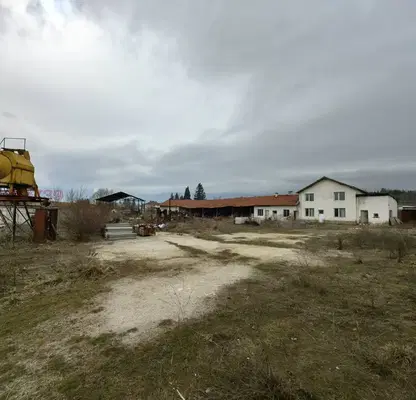 Photo 3 — Industrial Building in Oblast Blagoevgrad, Razlog