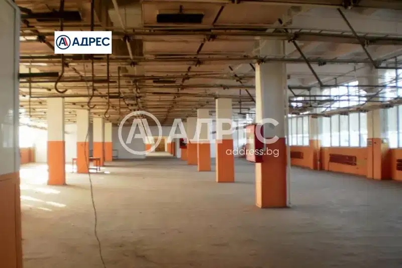 Промишлена сграда в Благоевград, Сандански