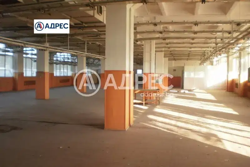 Промишлена сграда в Благоевград, Сандански