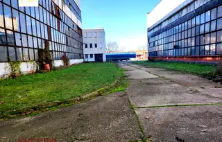 Промишлена сграда в Плевен, Червен бряг