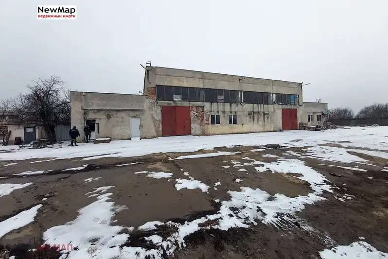 Промишлена сграда в Плевен, с. Ясен