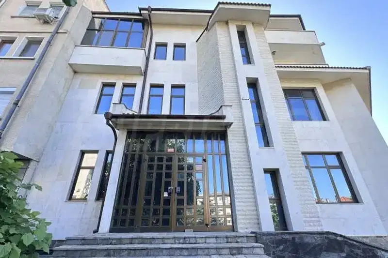 Industrial Building in Oblast Plovdiv, Karlovo