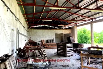 Промишлена сграда в Пловдив, с. Червен