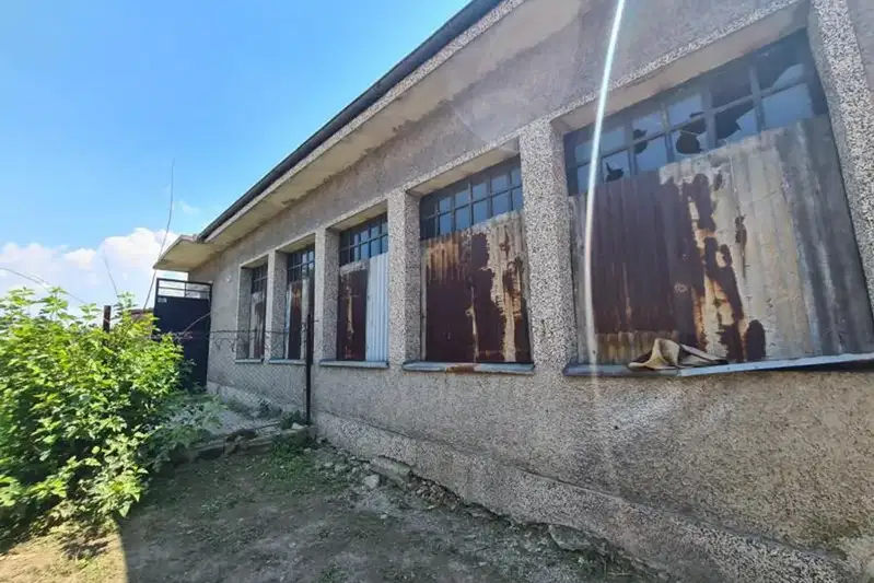 Industrial Building in Oblast Veliko Tyrnovo, Polski Trymbesh