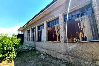 Промишлена сграда във Велико Търново, Полски Тръмбеш