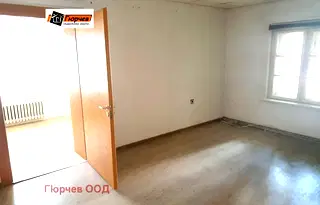 Бизнес имот в Русе, Център