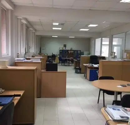 Снимка 2 — Бизнес имот в Шумен, Тракия