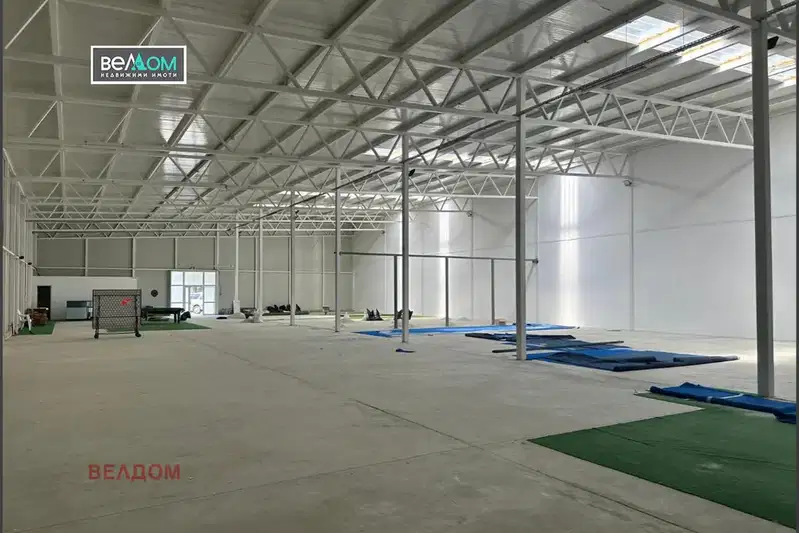 Warehouse in Topoli