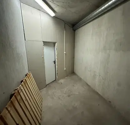 Photo 2 — Warehouse in Студентски