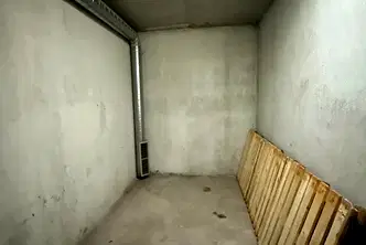Склад в Студентски