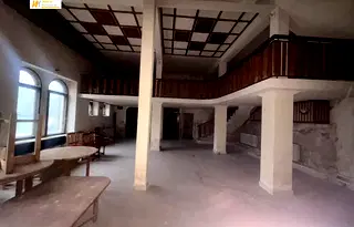 Склад във Велико Търново, Асенов