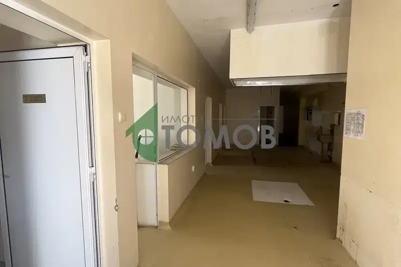 Склад в Шумен, Басейна