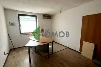 Склад в Шумен, Басейна