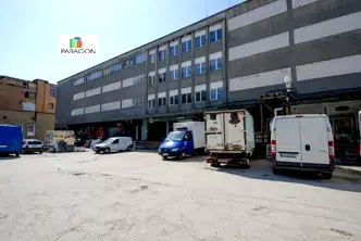 Склад в Габрово, Център