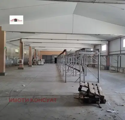 Photo 3 — Warehouse in Veliko Tyrnovo, Cholakovci