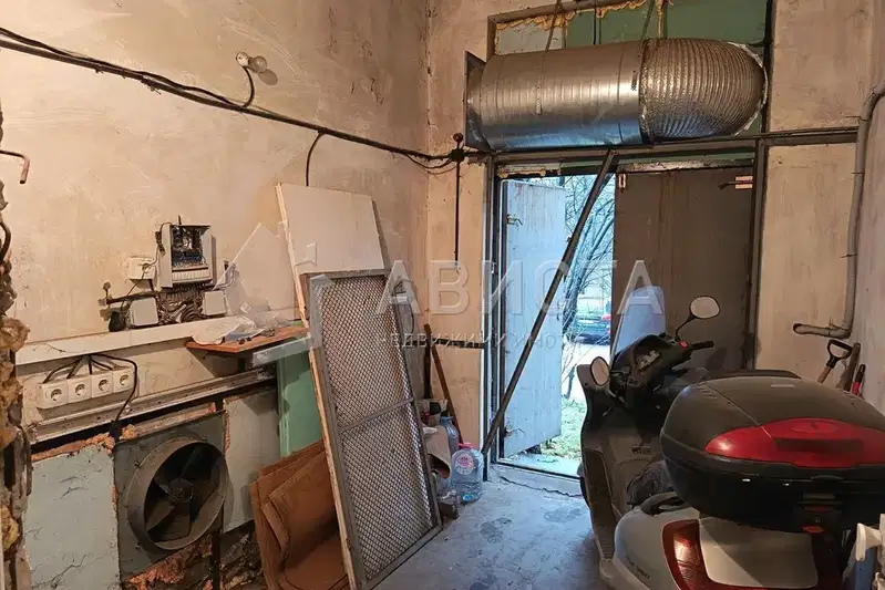 Warehouse in Sofiya, Geo Milev