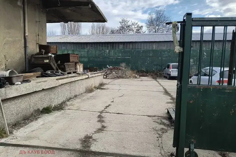Warehouse in Sofia, Iliyanci