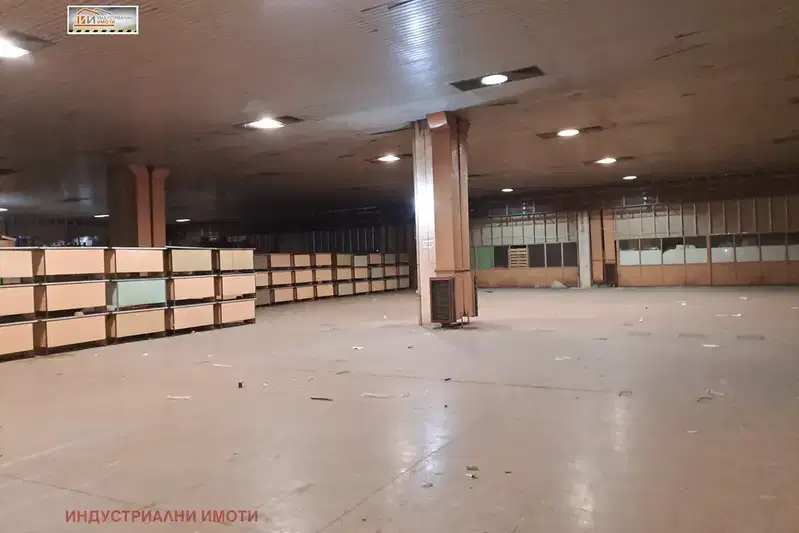 Склад в Пловдив, Индустриална зона - Тракия