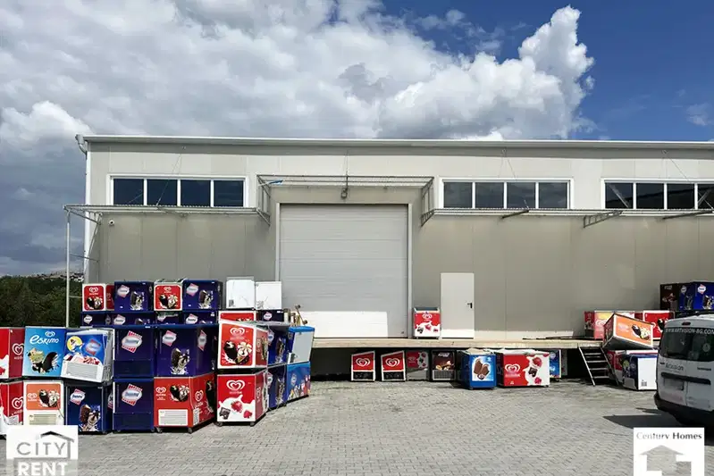 Warehouse in Veliko Tyrnovo, Kartala
