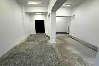 Склад във Варна, Левски 1