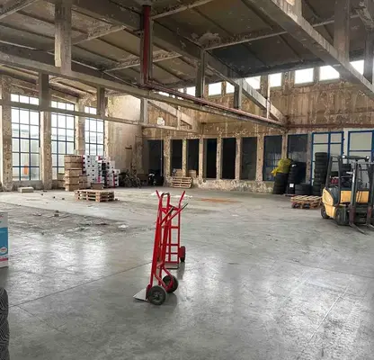 Photo 3 — Warehouse in Pernik, Moshino