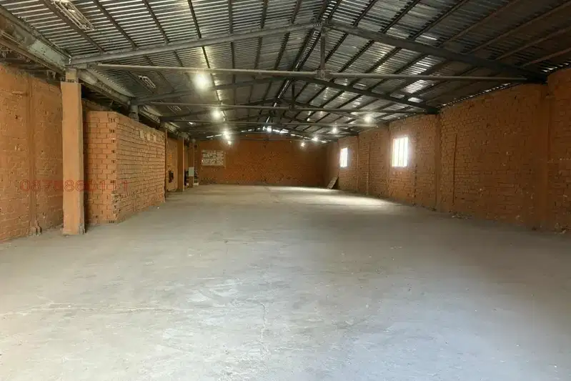 Warehouse in Sofiya, Npz Iskyr