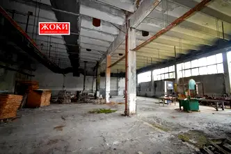 Склад в Перник, Промишлена зона