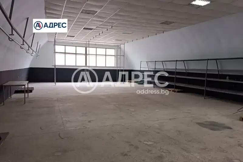 Warehouse in Раз, Промишлена зона - Запад