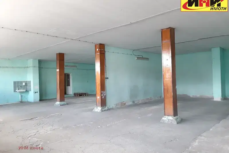 Склад в Русе, Промишлена зона - Запад
